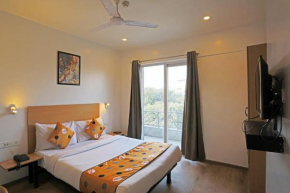 Hotel Yellow Chilli Britannia Chowk- Couple Friendly Local ID Accepted